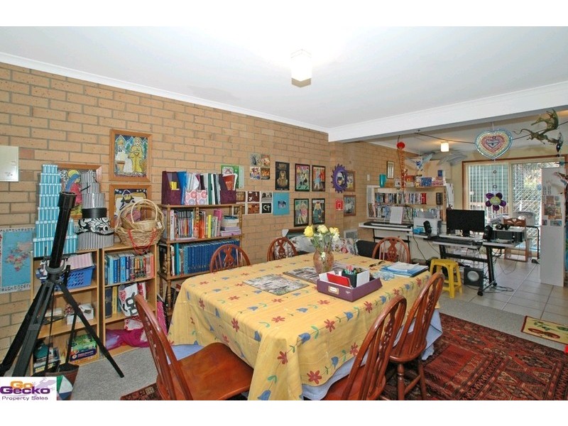 1/4 Booth Street, Queanbeyan NSW 2620
