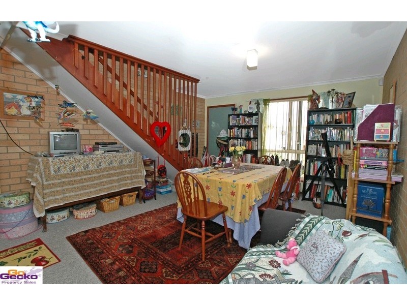 1/4 Booth Street, Queanbeyan NSW 2620