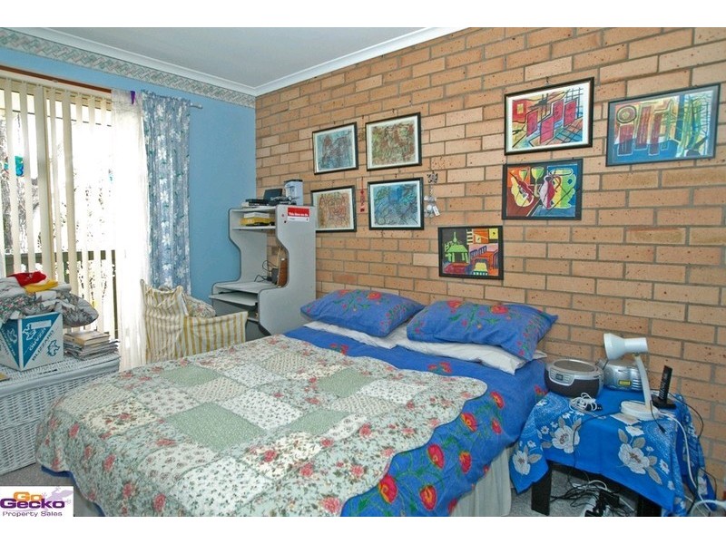 1/4 Booth Street, Queanbeyan NSW 2620