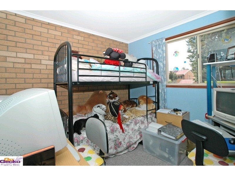 1/4 Booth Street, Queanbeyan NSW 2620