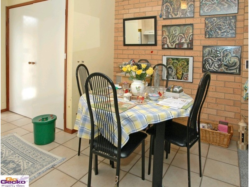 2/4 Booth Street, Queanbeyan NSW 2620