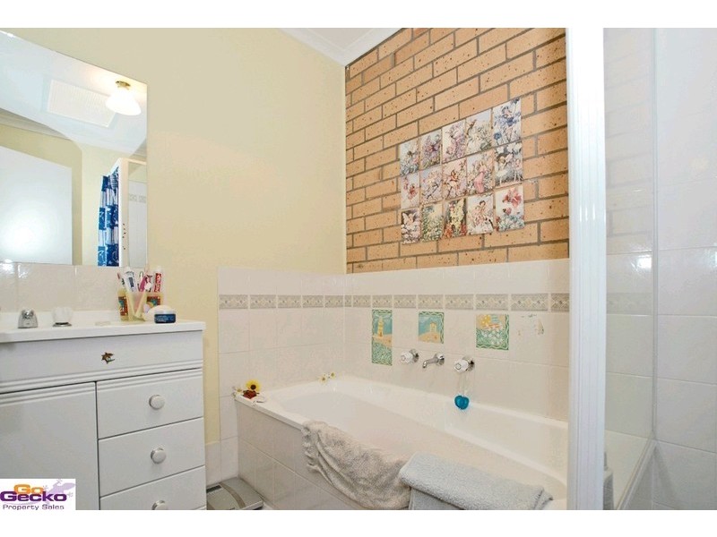 2/4 Booth Street, Queanbeyan NSW 2620