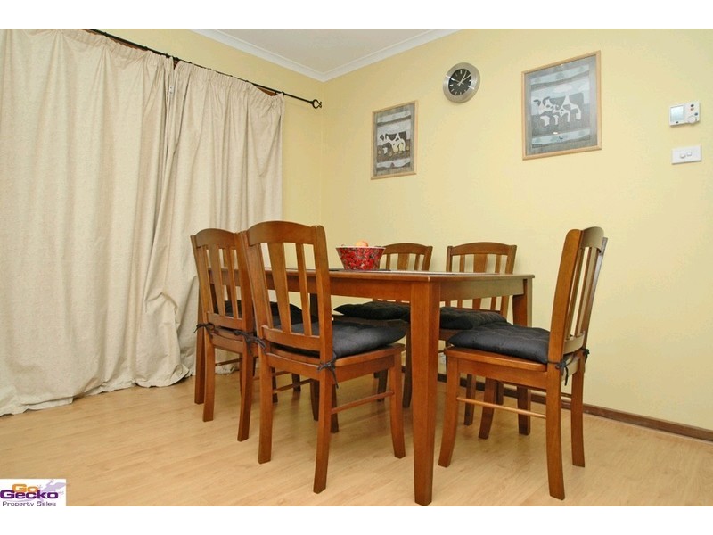 10 Swan Place, Queanbeyan NSW 2620