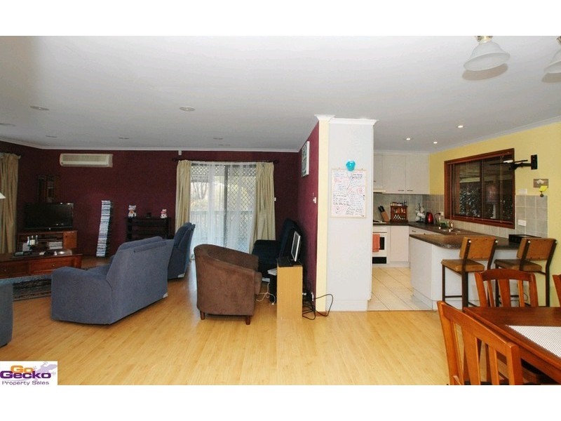 10 Swan Place, Queanbeyan NSW 2620