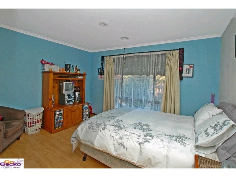 10 Swan Place, Queanbeyan NSW 2620