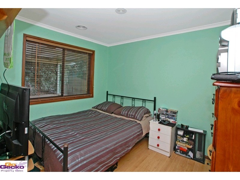 10 Swan Place, Queanbeyan NSW 2620