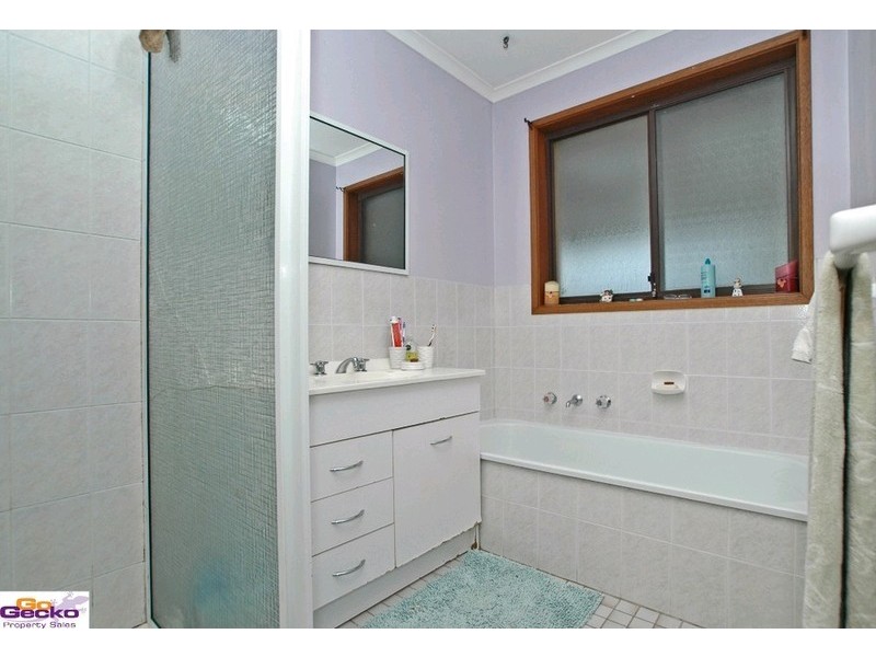 10 Swan Place, Queanbeyan NSW 2620