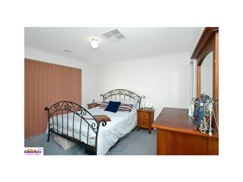 12 english grove, Jerrabomberra NSW 2619