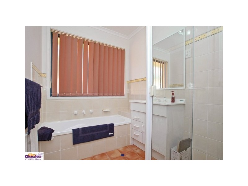 12 english grove, Jerrabomberra NSW 2619