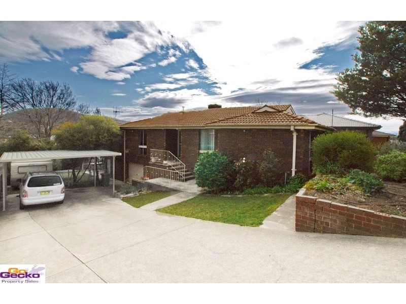 24 Ullamulla Crescent, Queanbeyan NSW 2620