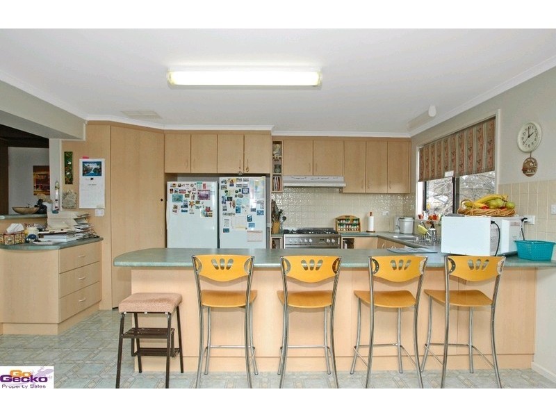 24 Ullamulla Crescent, Queanbeyan NSW 2620