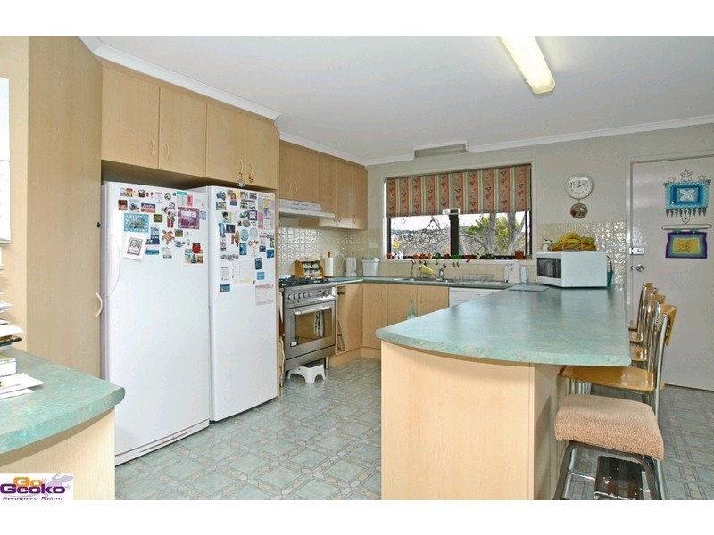 24 Ullamulla Crescent, Queanbeyan NSW 2620