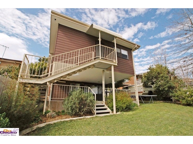 24 Ullamulla Crescent, Queanbeyan NSW 2620