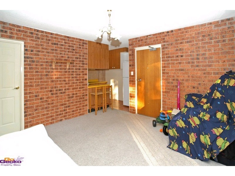 3/3 Mowatt Street, Queanbeyan NSW 2620