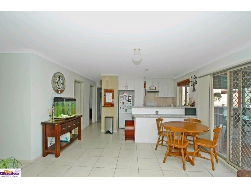 2/16 Mcinnes Street, Queanbeyan NSW 2620