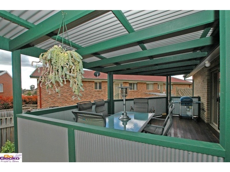 2/16 Mcinnes Street, Queanbeyan NSW 2620
