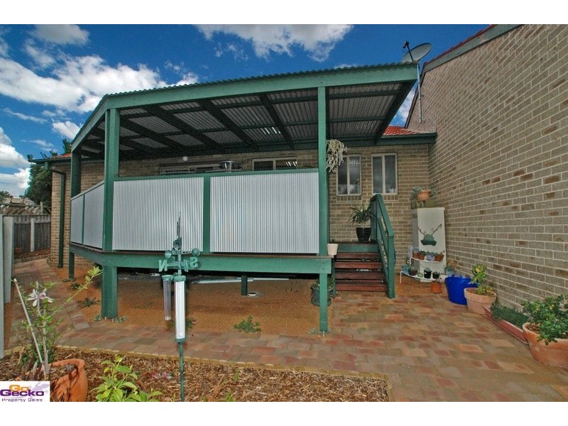 2/16 Mcinnes Street, Queanbeyan NSW 2620