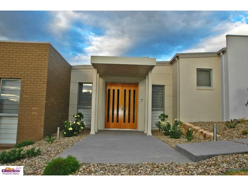 57 Woodhill Link, Jerrabomberra NSW 2619