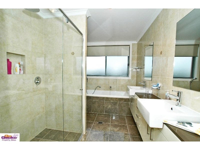 57 Woodhill Link, Jerrabomberra NSW 2619