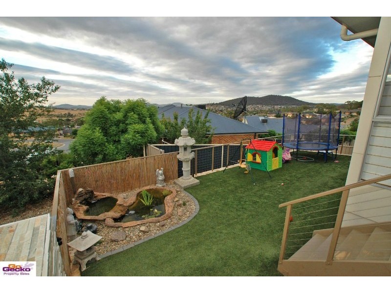 57 Woodhill Link, Jerrabomberra NSW 2619