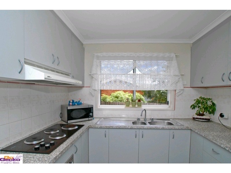 2/2 River Drive, Queanbeyan NSW 2620