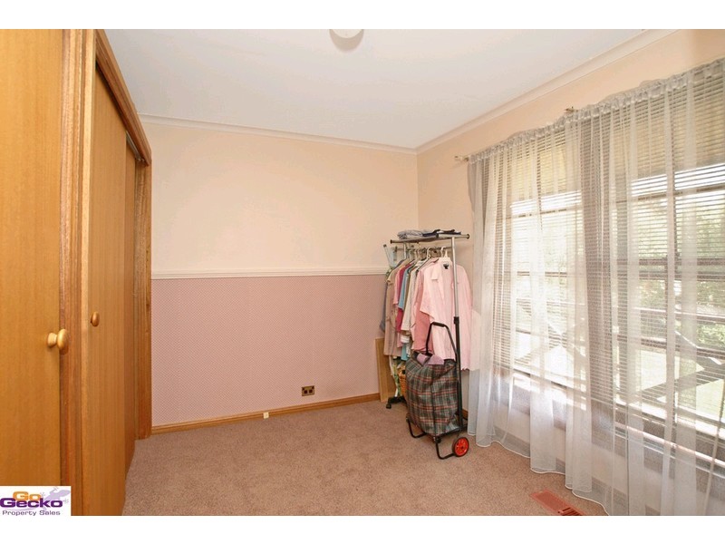 5 Mcinnes Place, Queanbeyan NSW 2620