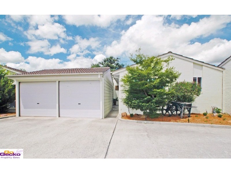 2/4-10 Brudenell Drive, Jerrabomberra NSW 2619