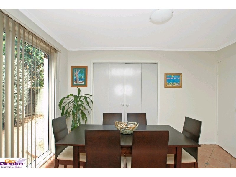 2/4-10 Brudenell Drive, Jerrabomberra NSW 2619