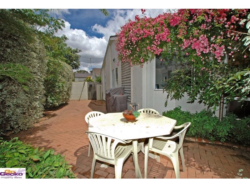 2/4-10 Brudenell Drive, Jerrabomberra NSW 2619