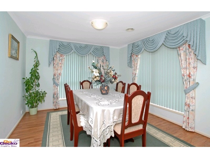 5 Binowee Place, Queanbeyan NSW 2620