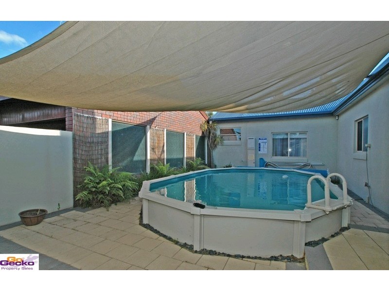 15 Munro Road, Queanbeyan NSW 2620