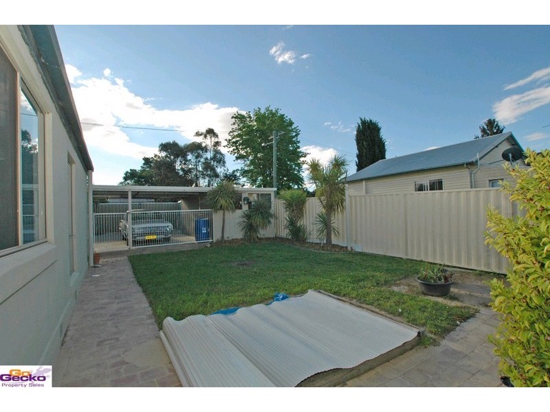 15 Munro Road, Queanbeyan NSW 2620