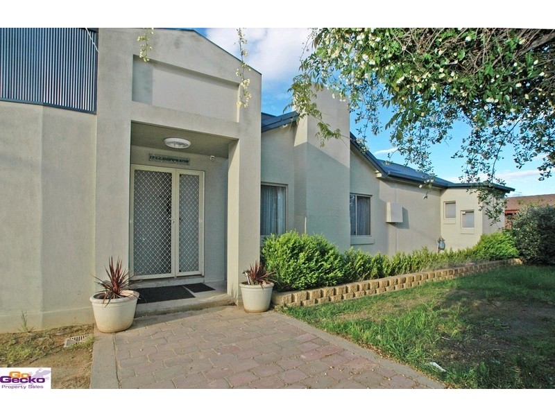 15 Munro Road, Queanbeyan NSW 2620