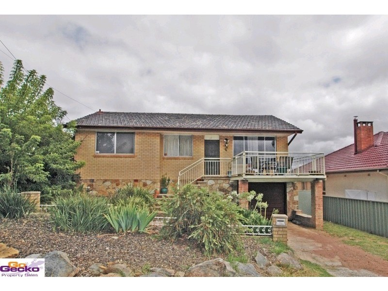 39 Crest Road, Queanbeyan NSW 2620