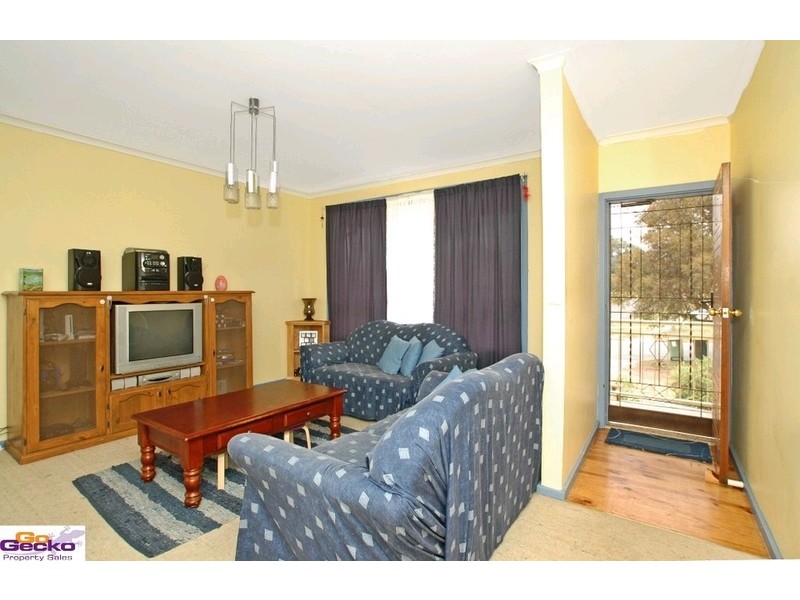 39 Crest Road, Queanbeyan NSW 2620