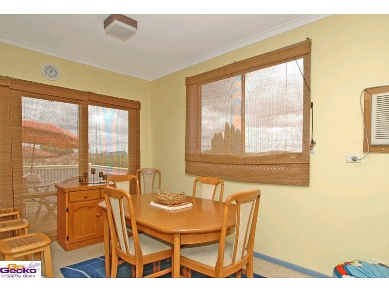 39 Crest Road, Queanbeyan NSW 2620