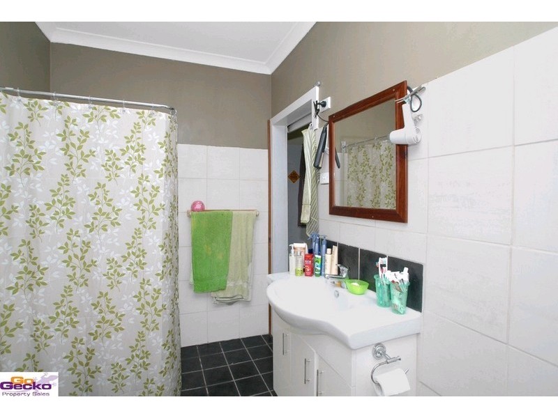 39 Crest Road, Queanbeyan NSW 2620