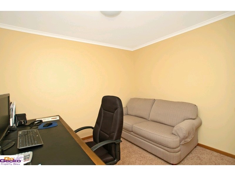 14 Walker Crescent, Jerrabomberra NSW 2619