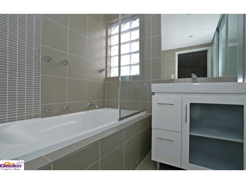 A22/17 Uriarra Road, Queanbeyan NSW 2620