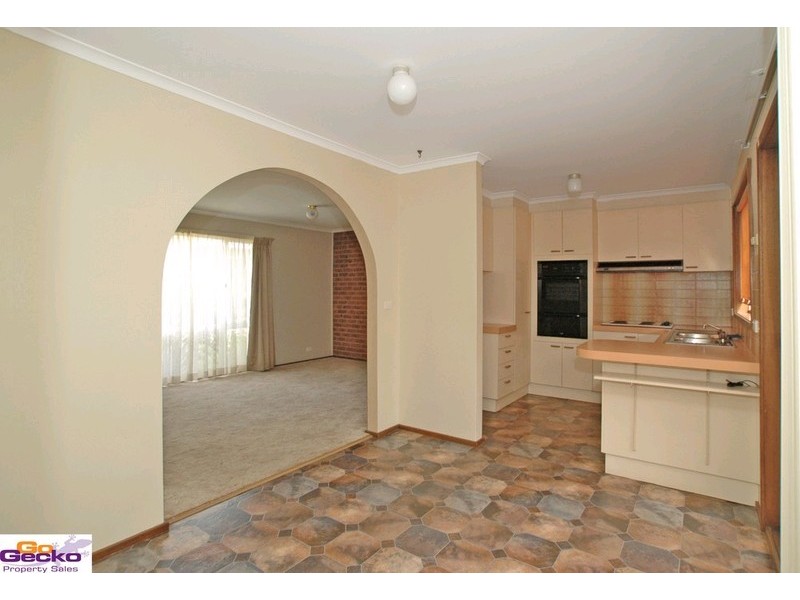 7/24 Bungendore Road, Queanbeyan NSW 2620