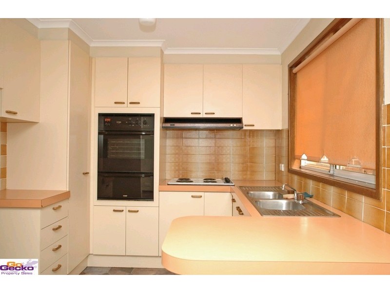 7/24 Bungendore Road, Queanbeyan NSW 2620