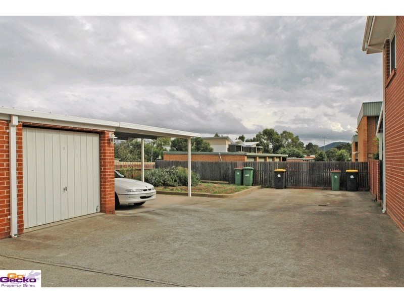 7/24 Bungendore Road, Queanbeyan NSW 2620