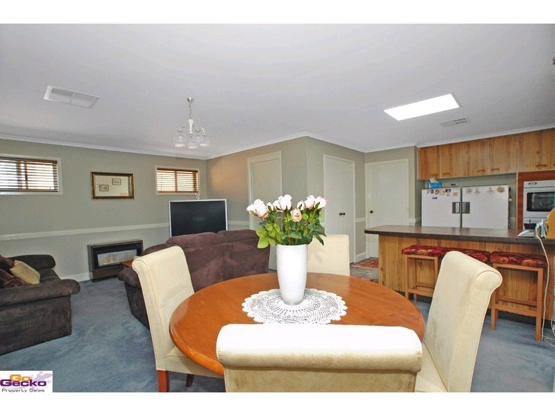 8 Lillipilli Street, Queanbeyan NSW 2620