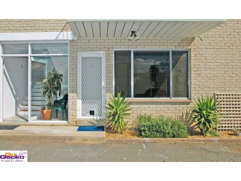 1/18 Broughton Place, Queanbeyan NSW 2620