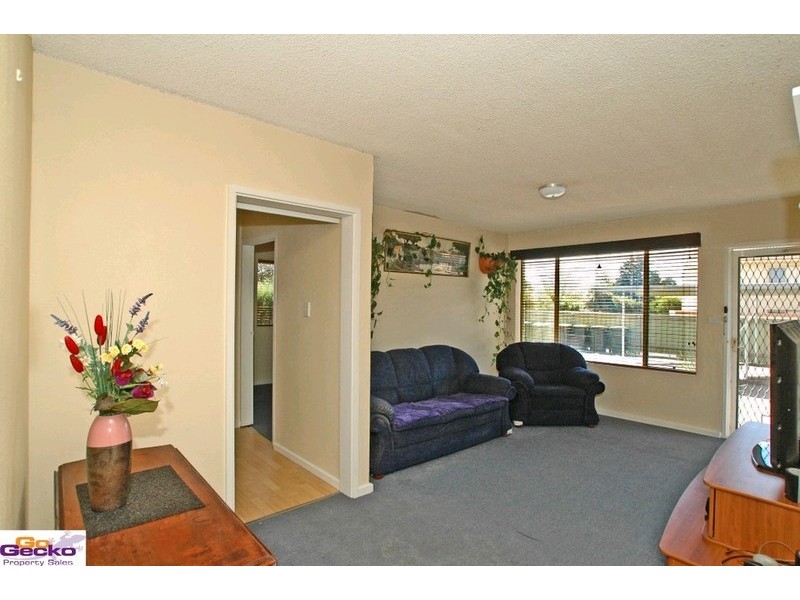 1/18 Broughton Place, Queanbeyan NSW 2620