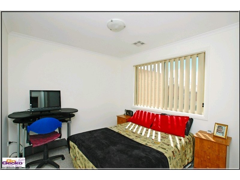 2/30 Ross Road, Queanbeyan NSW 2620