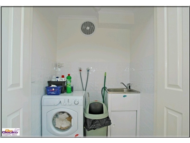 2/30 Ross Road, Queanbeyan NSW 2620