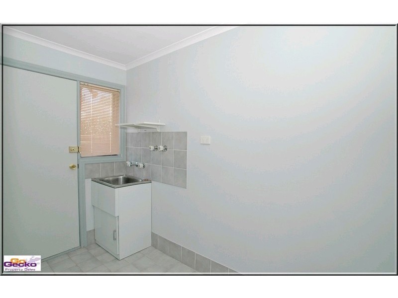 2/26 Mowatt Street, Queanbeyan NSW 2620