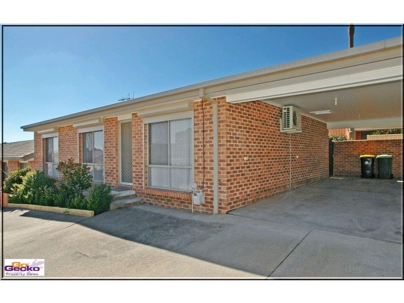 2/26 Mowatt Street, Queanbeyan NSW 2620