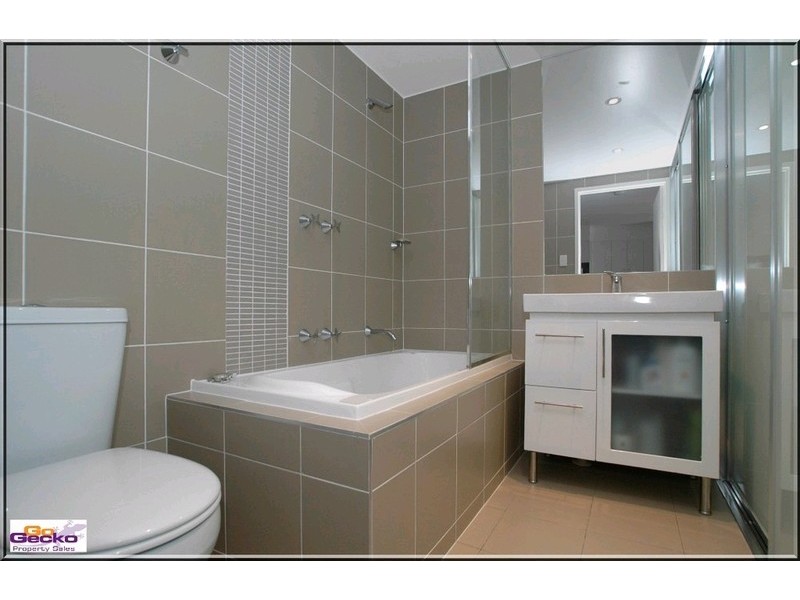 10D/17 Uriarra Road, Queanbeyan NSW 2620